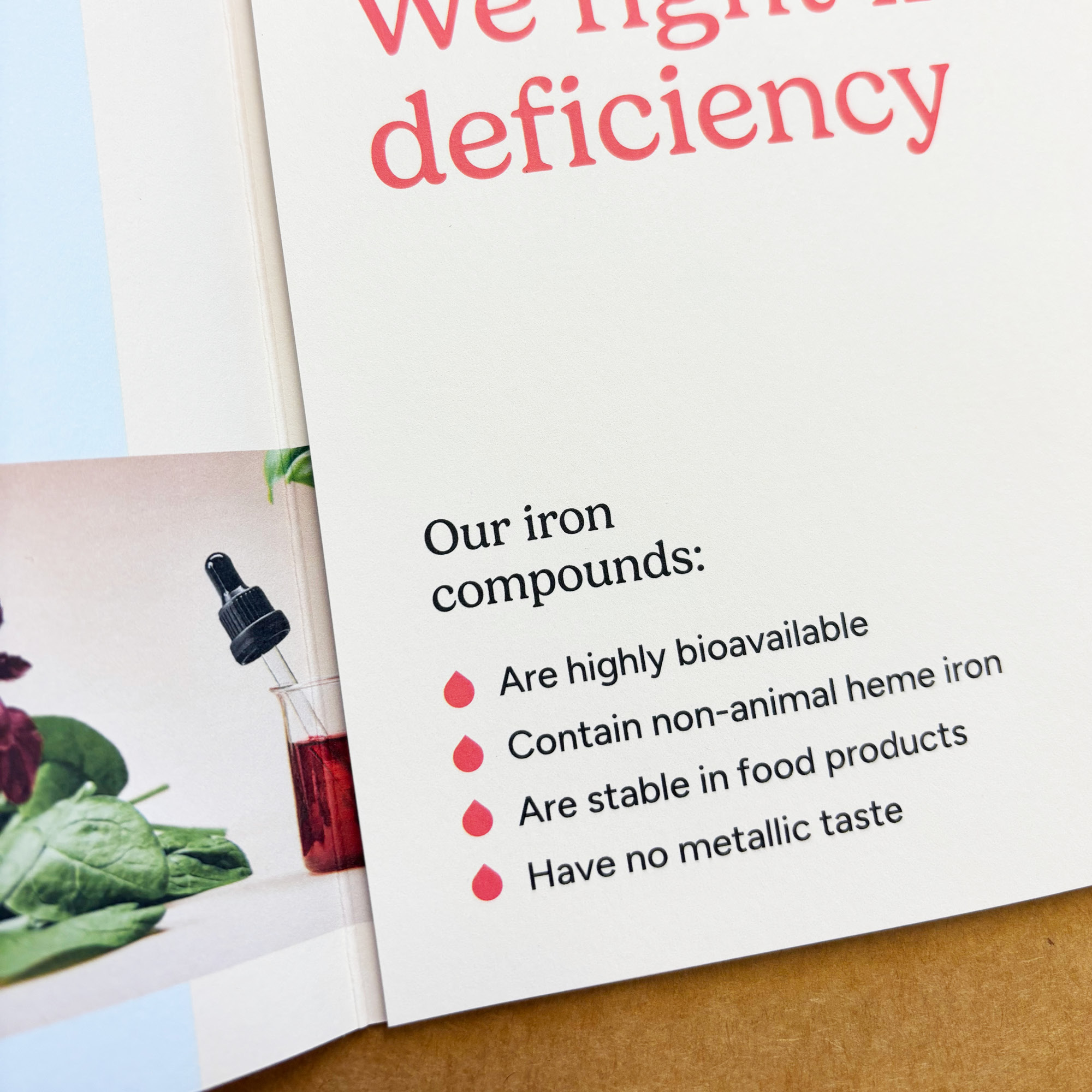 Ironic Biotech Folder detalj